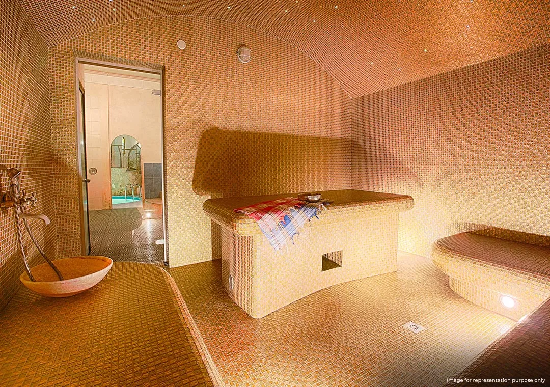 24K Manor Amenities - Steam room